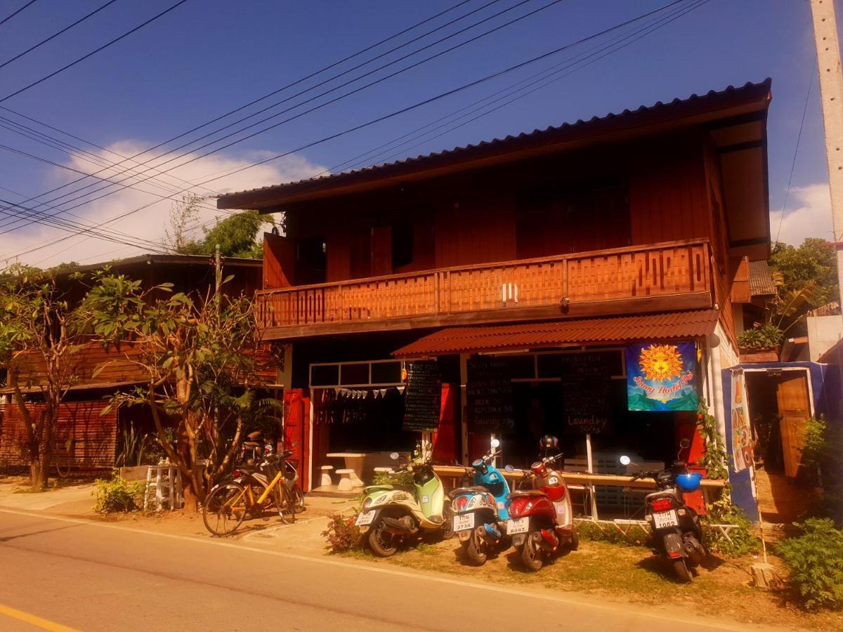 Sunny Hostel パーイ エクステリア 写真
