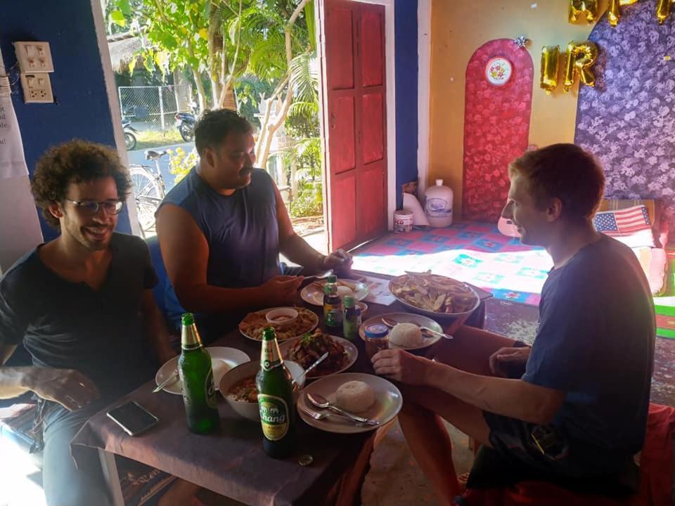 Sunny Hostel パーイ エクステリア 写真