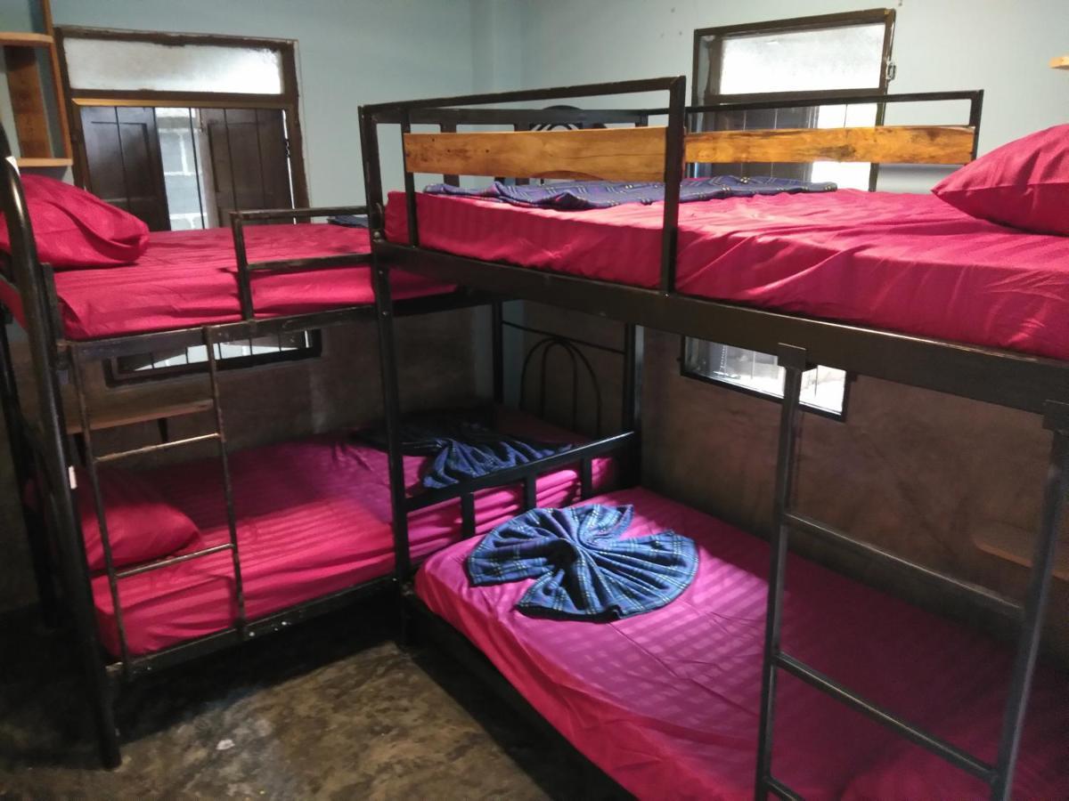 Sunny Hostel パーイ エクステリア 写真