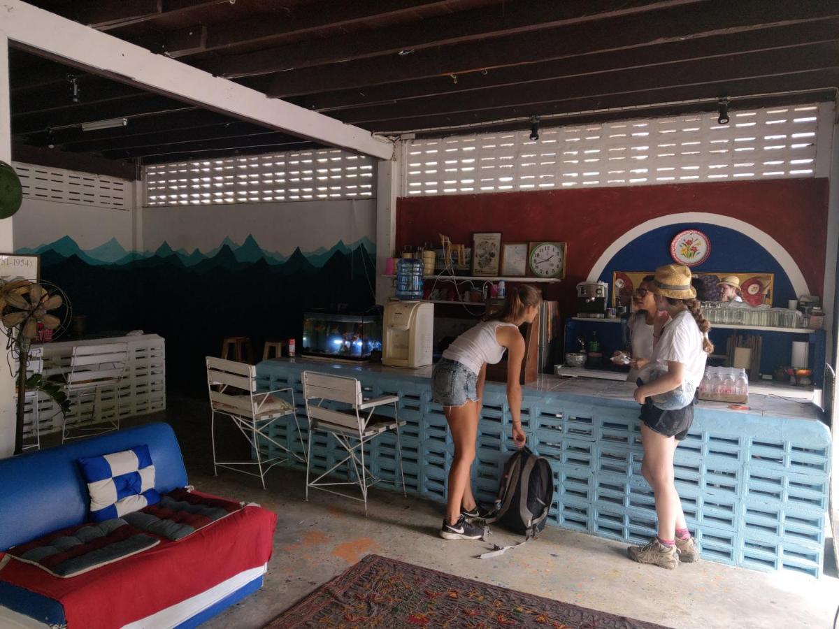 Sunny Hostel パーイ エクステリア 写真