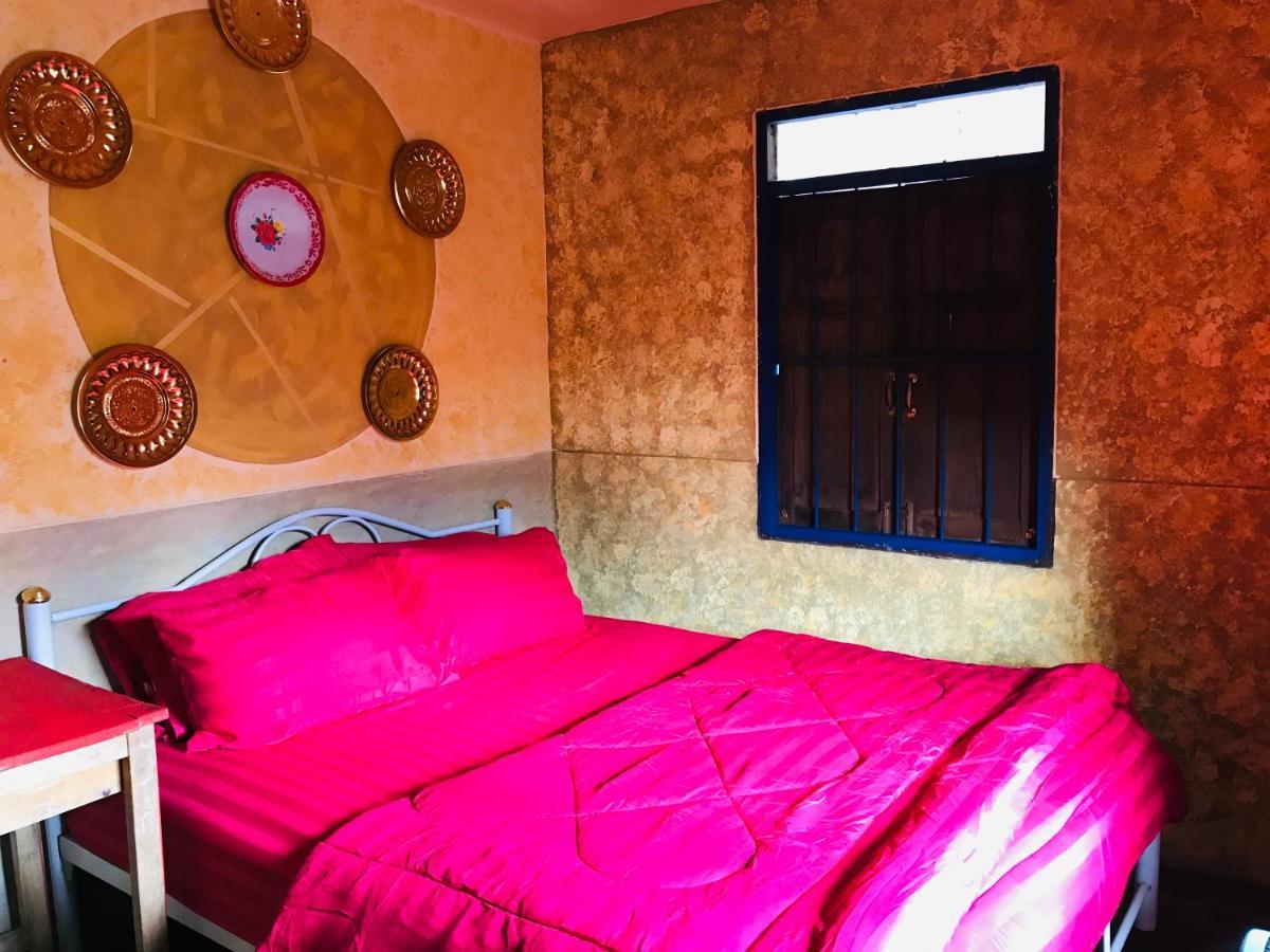 Sunny Hostel パーイ エクステリア 写真