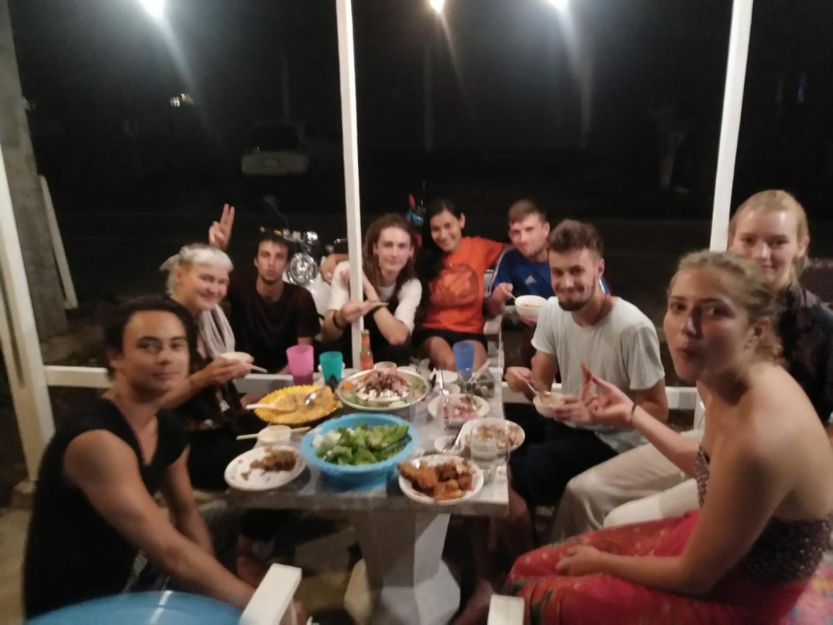 Sunny Hostel パーイ エクステリア 写真