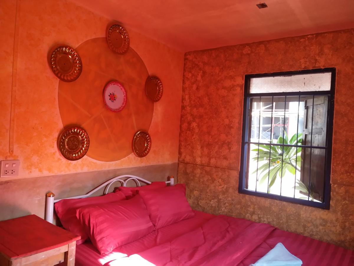Sunny Hostel パーイ エクステリア 写真