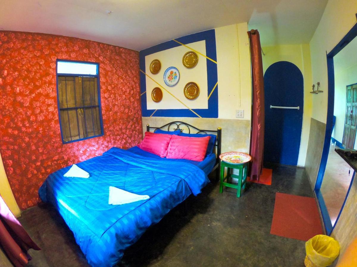 Sunny Hostel パーイ エクステリア 写真