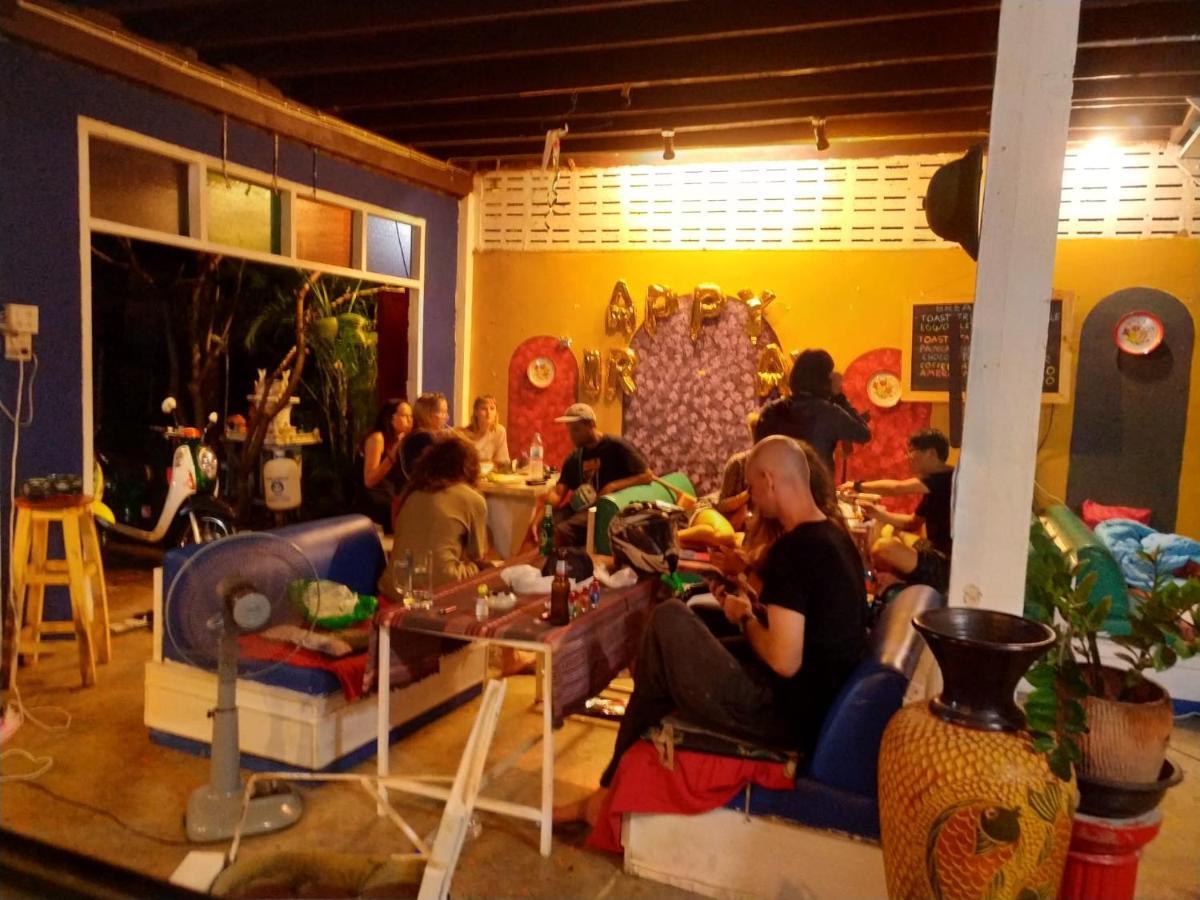 Sunny Hostel パーイ エクステリア 写真