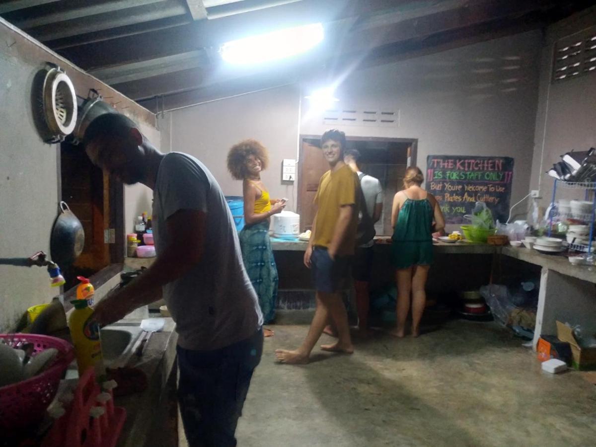 Sunny Hostel パーイ エクステリア 写真