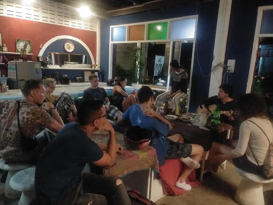 Sunny Hostel パーイ エクステリア 写真
