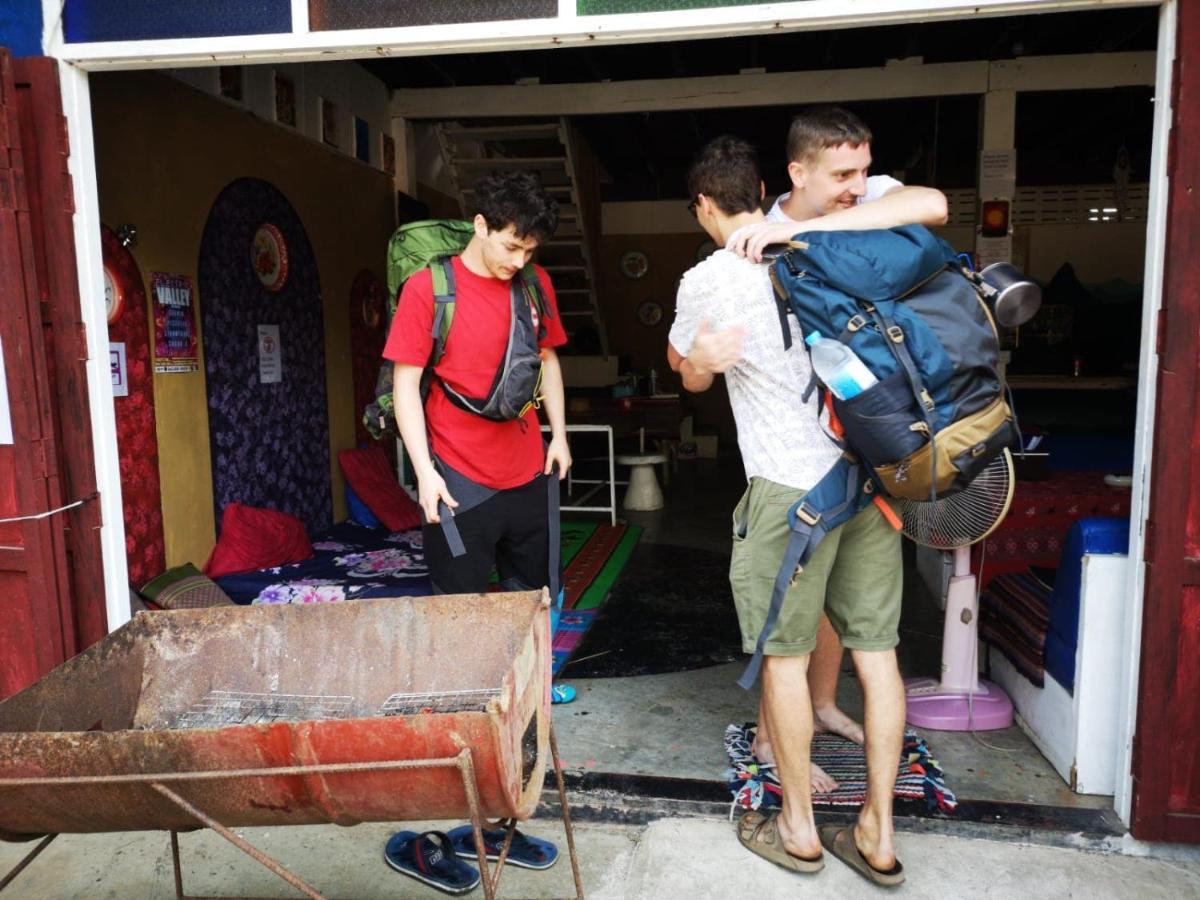 Sunny Hostel パーイ エクステリア 写真