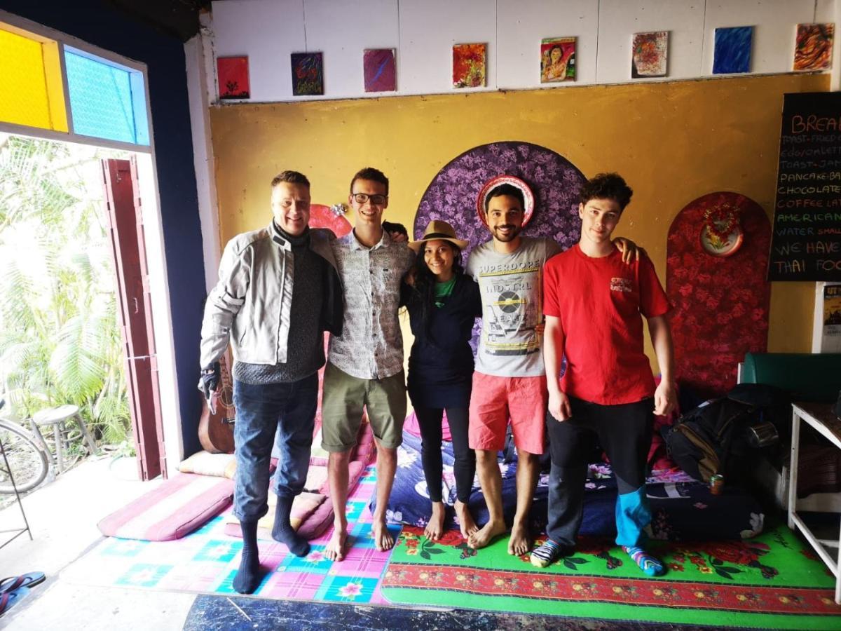 Sunny Hostel パーイ エクステリア 写真