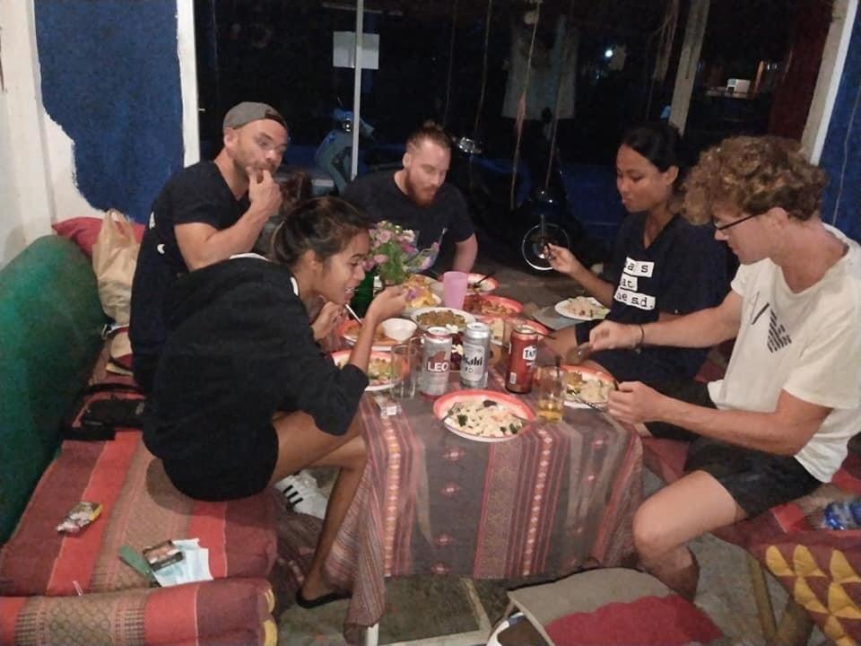 Sunny Hostel パーイ エクステリア 写真