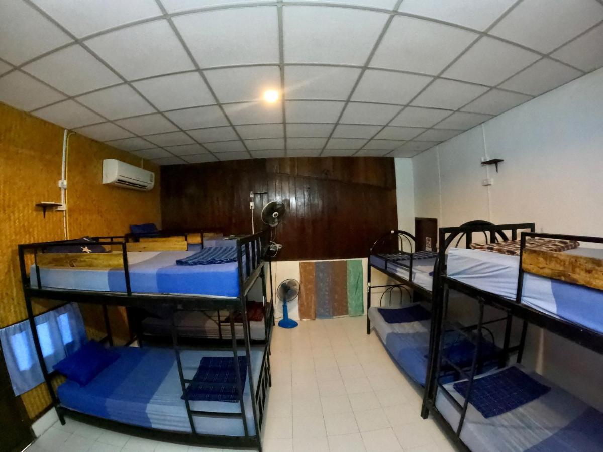 Sunny Hostel パーイ エクステリア 写真